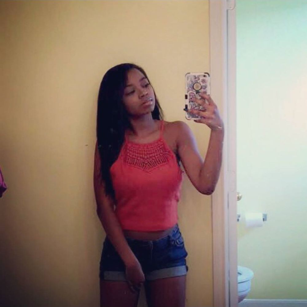 Meet your Posher, Sydni
